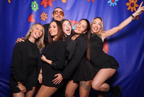 FLOWER SUTTON - Viernes