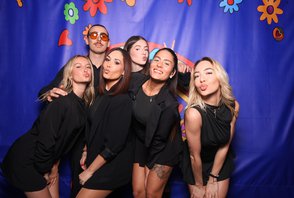 FLOWER SUTTON - Viernes