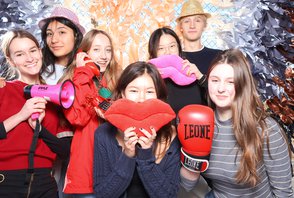 Seniors Friendsgiving Day